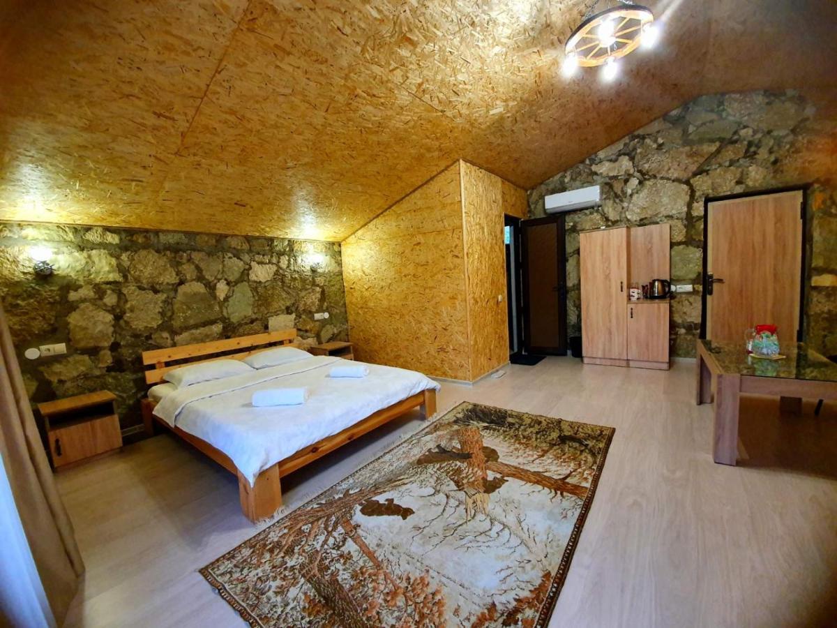 Guest House Ijevan'S Garden エクステリア 写真